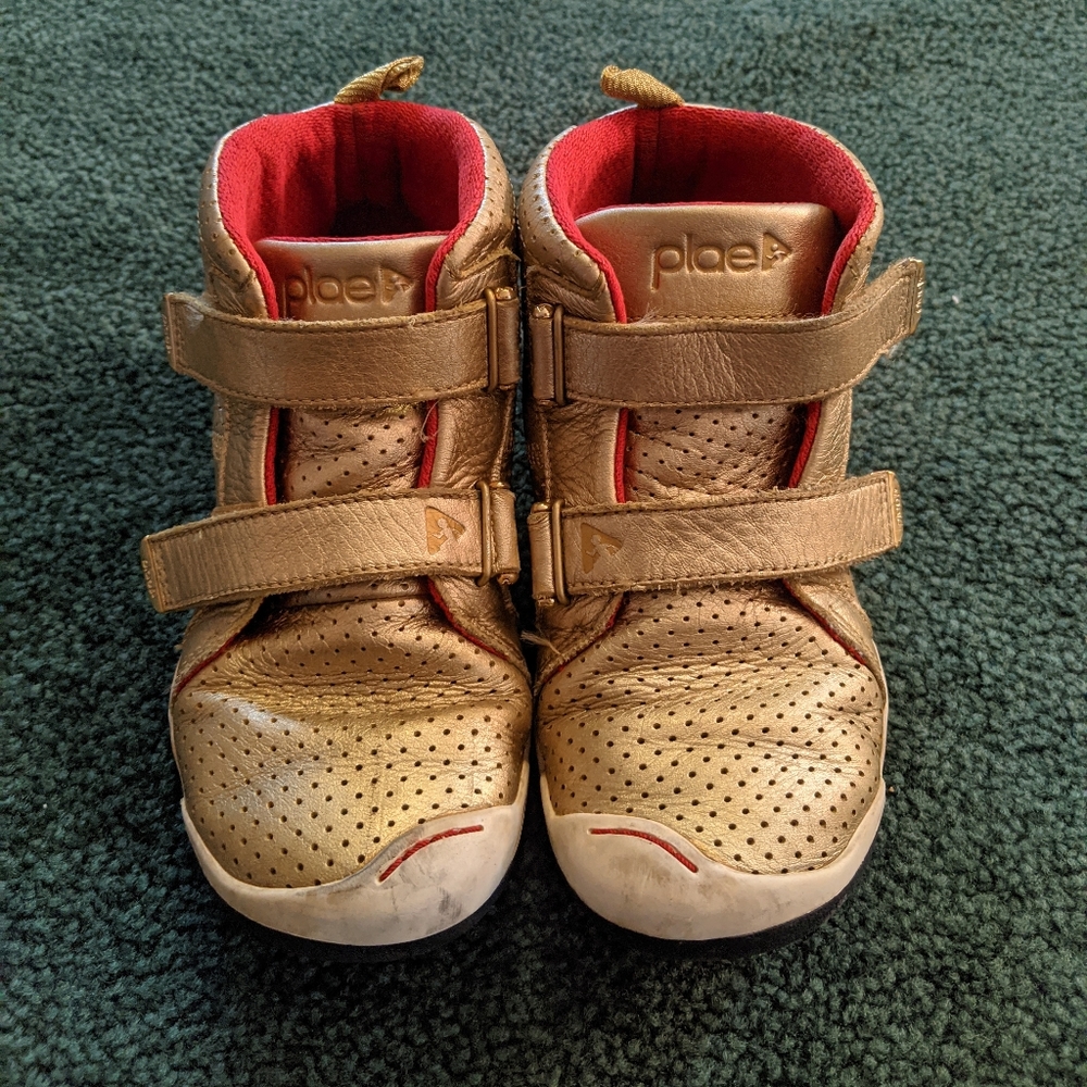 Plae Max Gold Shoes